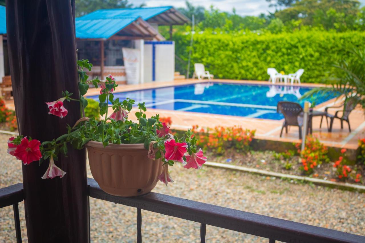 Cabanas El Saman Villavicencio Apiay Exterior photo